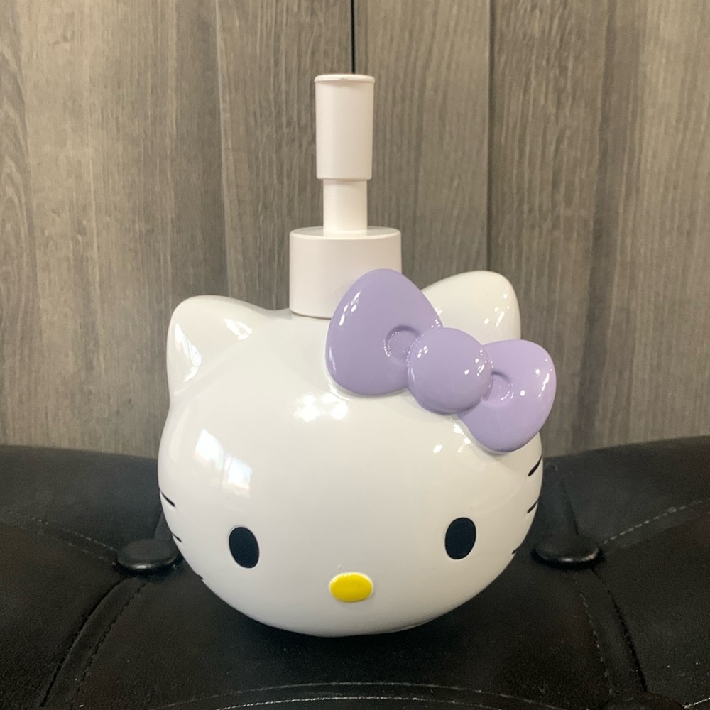 New Hello Kitty Head Pastel Purple Bow Lotion Soap Dispenser Pump By Sanrio